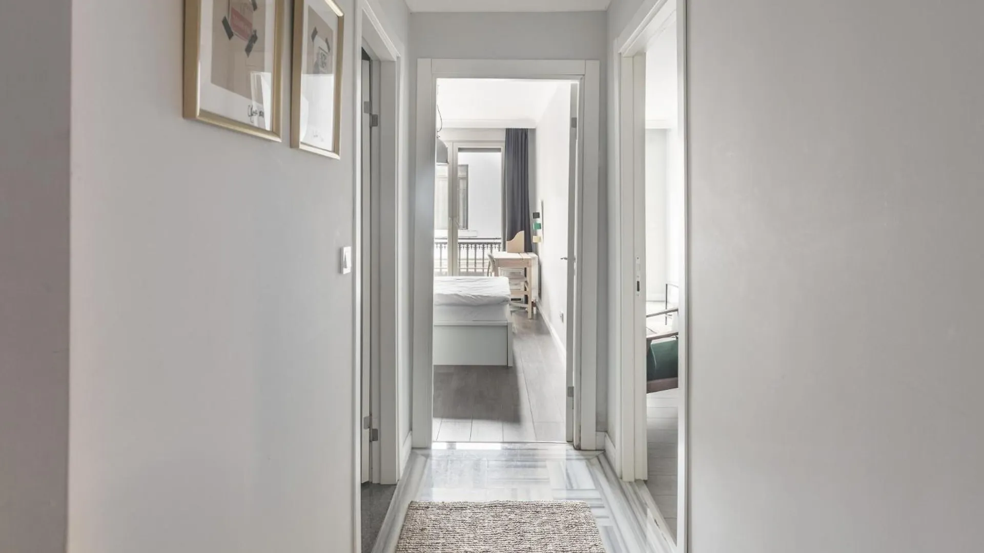 Central And Refreshing Flat In Beyoglu イスタンブール アパート