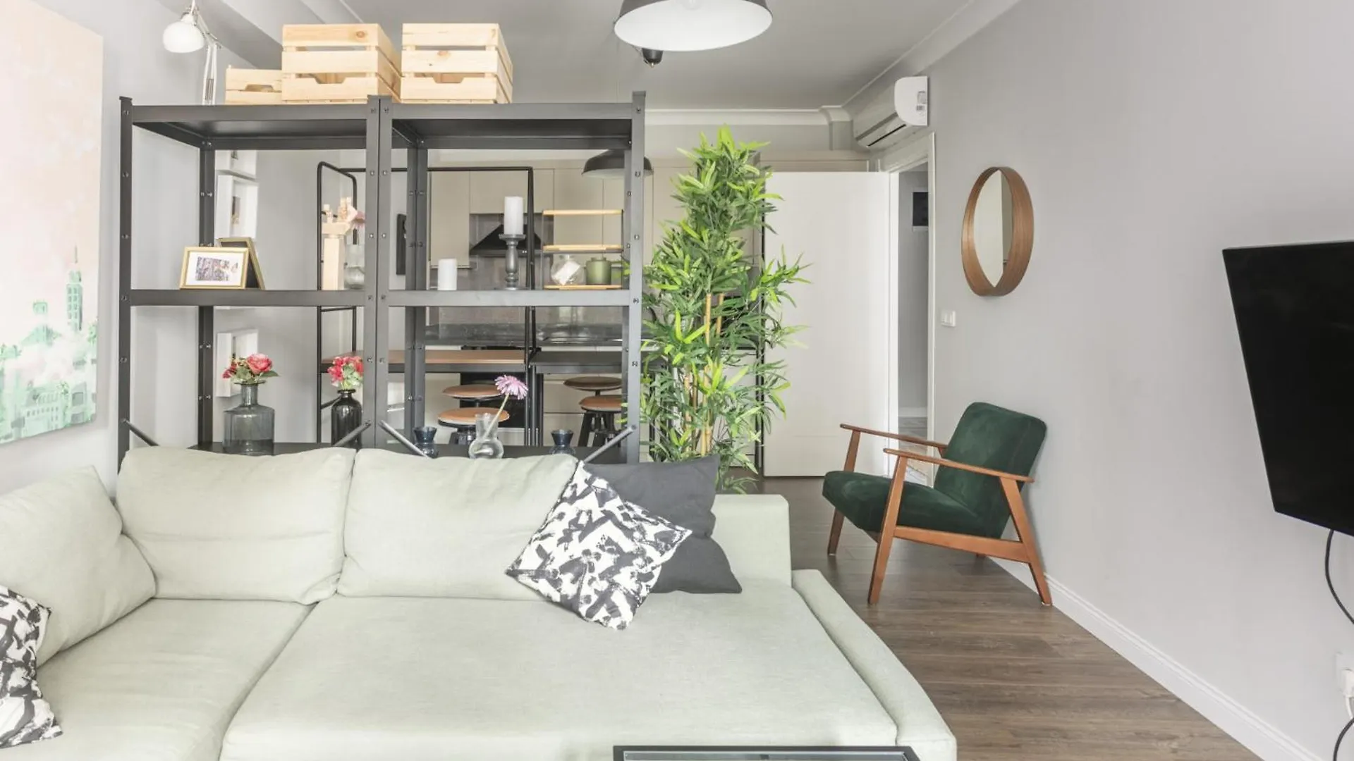 Central And Refreshing Flat In Beyoglu contacts
